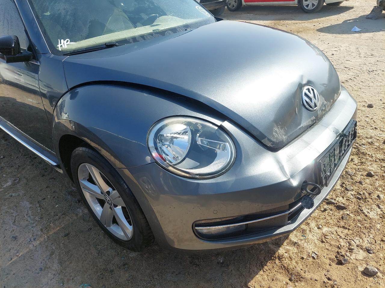 WVWBF6AT6FM600283 - 2015 Volkswagen BEETLE - #54080265