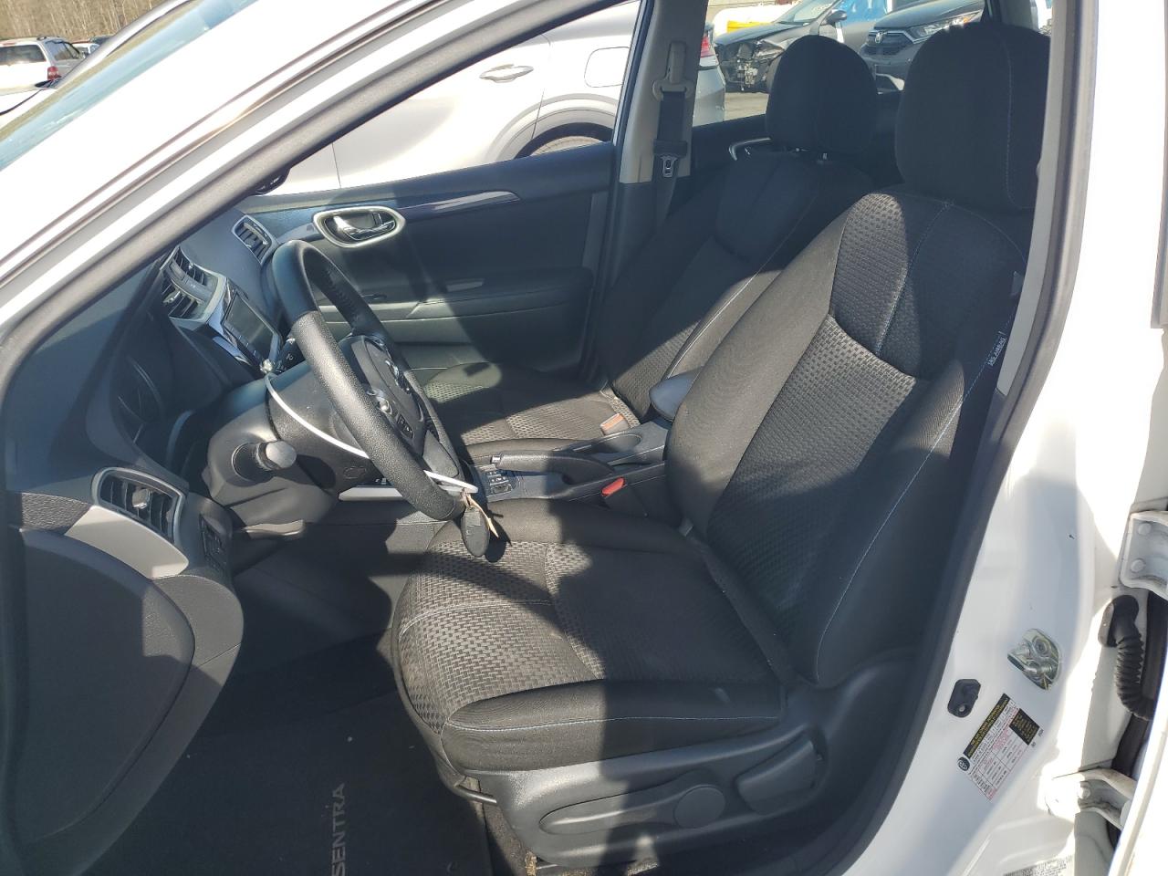 3N1AB7AP3KY239489 NISSAN SENTRA 2019