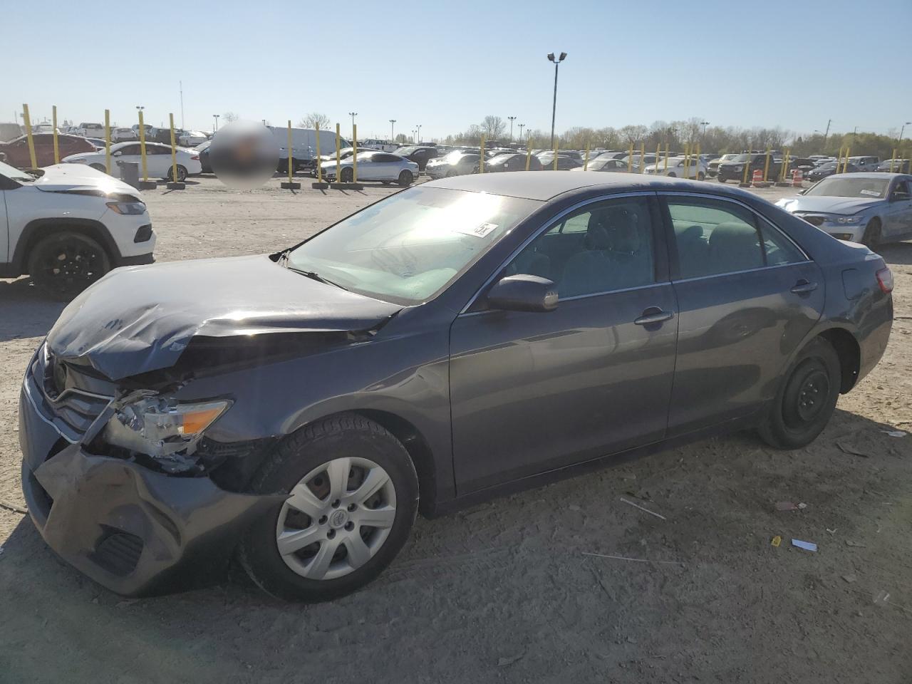 2010 Toyota Camry Base იყიდება Indianapolis-ში, IN - Front End