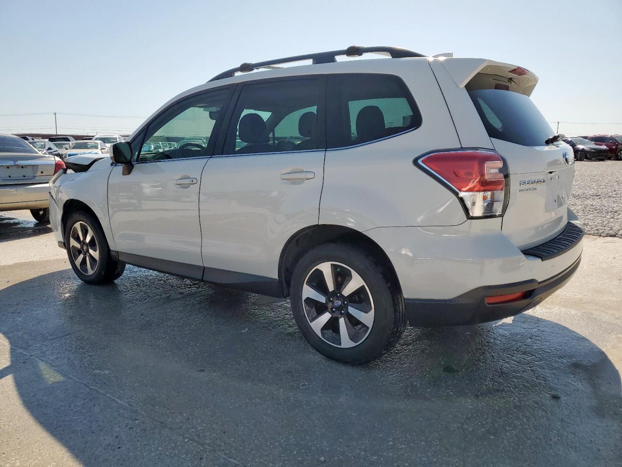 Sale history of 2018 Subaru Forester, VIN: JF2SJALC5JH417832 COPART