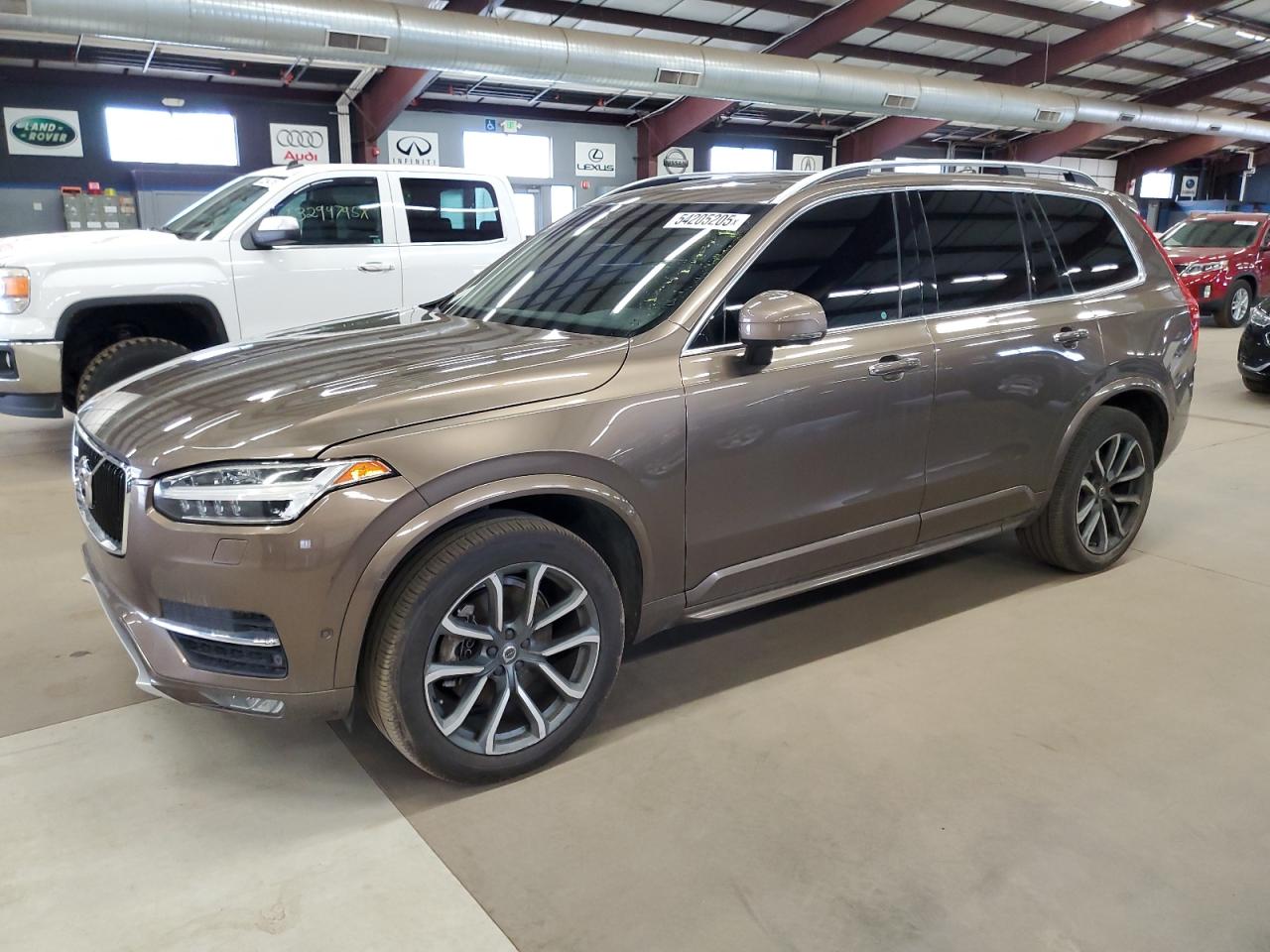 2017 Volvo Xc90 T6 للبيع في East Granby، CT - Minor Dent/Scratches