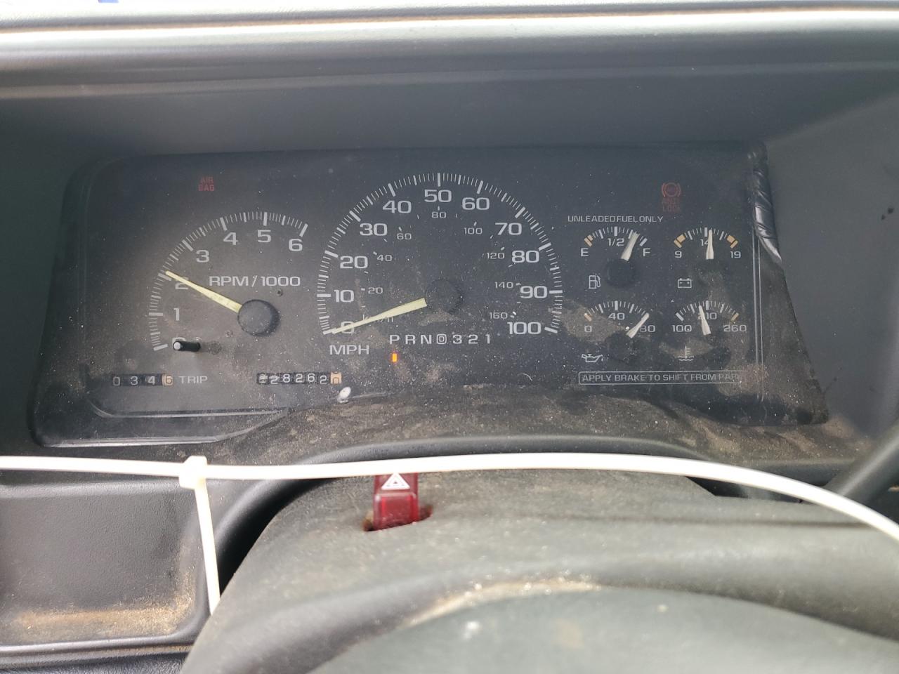 1998 Chevrolet Gmt-400 C1500 VIN: 2GCEC19M1W1250479 Lot: 53427065