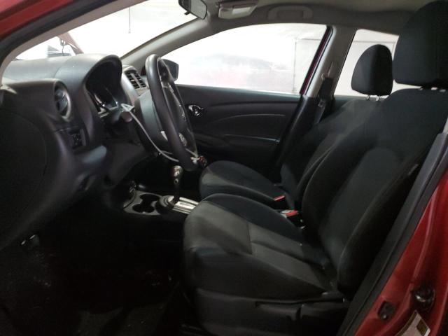  NISSAN VERSA 2019 Красный