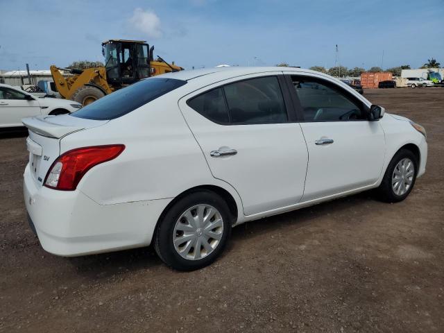 Sedans NISSAN VERSA 2016 Biały