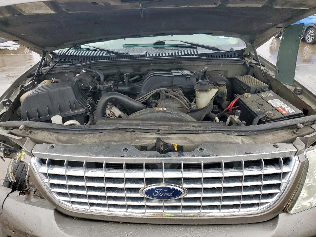 2004 Ford Explorer Xlt VIN: 1FMZU73K24UB94929 Lot: 51740275