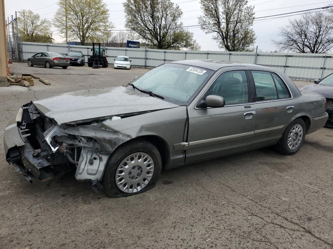 2003 Mercury Grand Marquis Gs for Sale in Moraine, OH - Front End