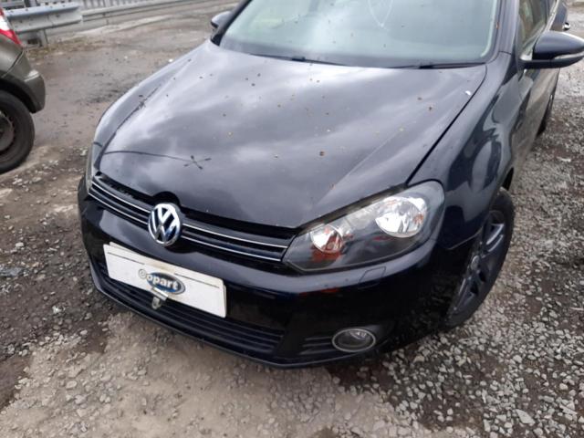 2010 VOLKSWAGEN GOLF SE BL