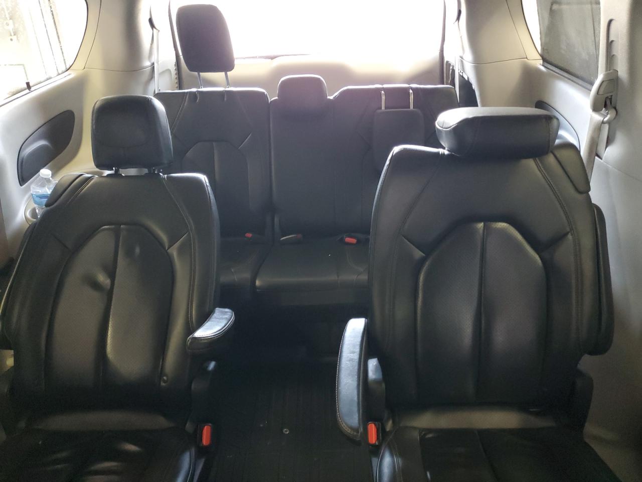 2019 Chrysler Pacifica Touring L VIN: 2C4RC1BGXKR666001 Lot: 54199865