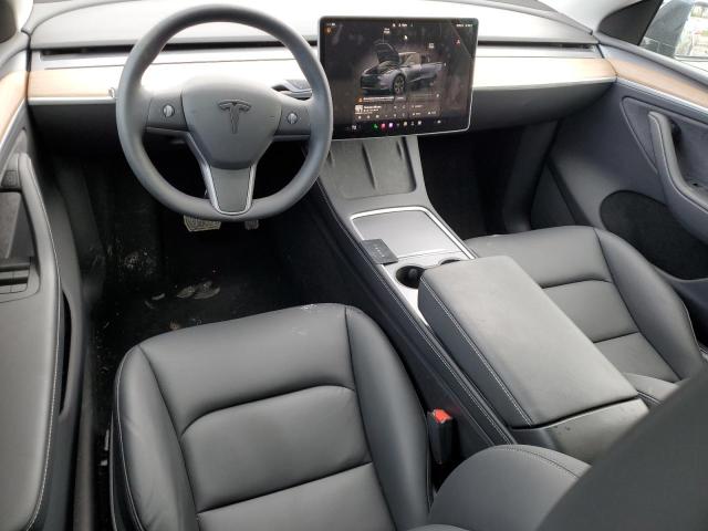  TESLA MODEL Y 2024 Серый