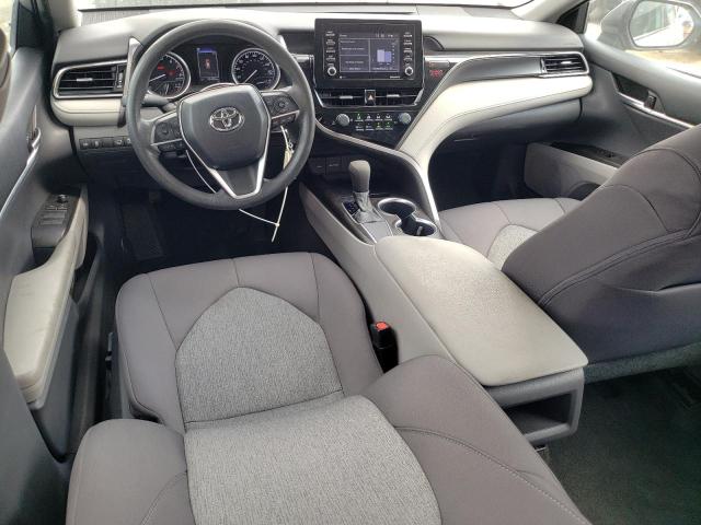  TOYOTA CAMRY 2021 Srebrny