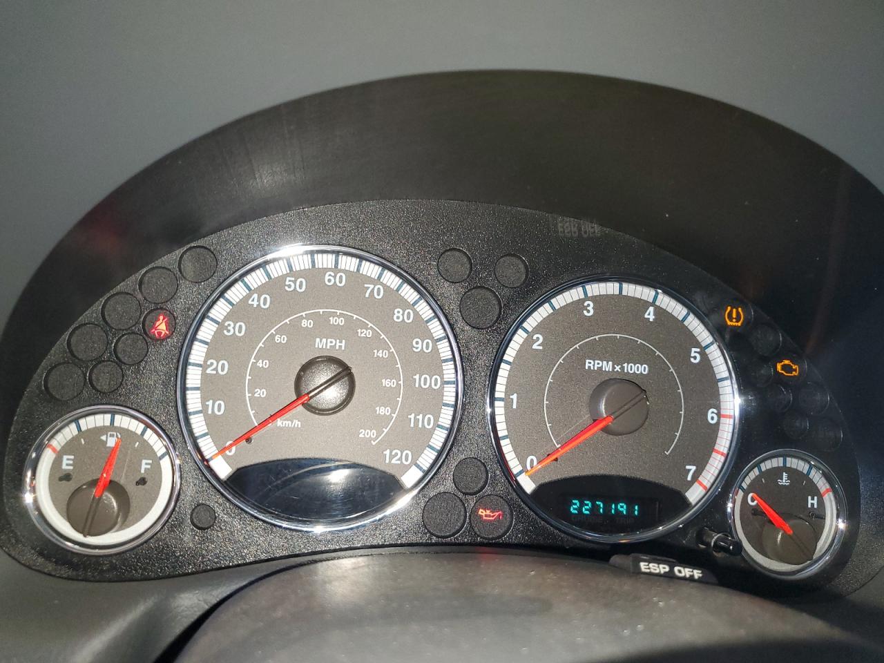 2007 Jeep Liberty Limited VIN: 1J8GL58K37W597251 Lot: 52823045