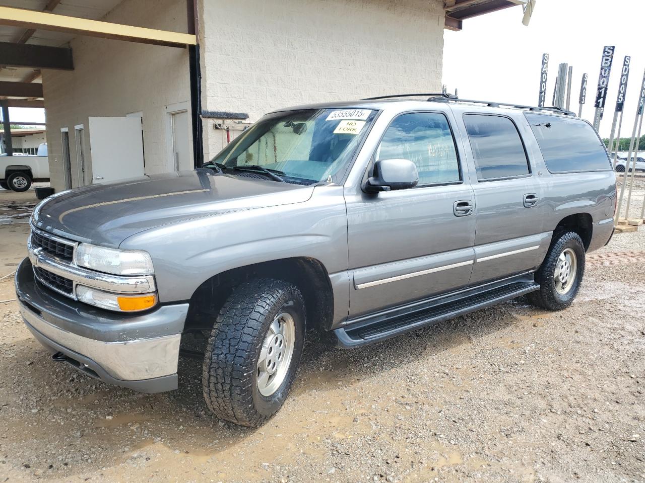 2001 Chevrolet Suburban C1500 for Sale in Tanner, AL - Side