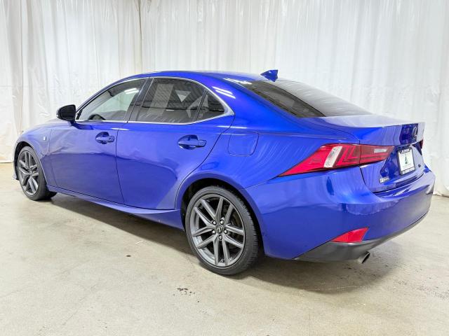 Sedans LEXUS IS 2016 Granatowy