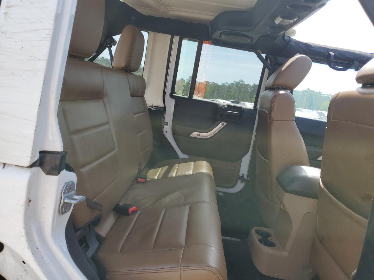 2012 Jeep Wrangler Unlimited Sahara VIN: 1C4BJWEG2CL158051 Lot: 53122995