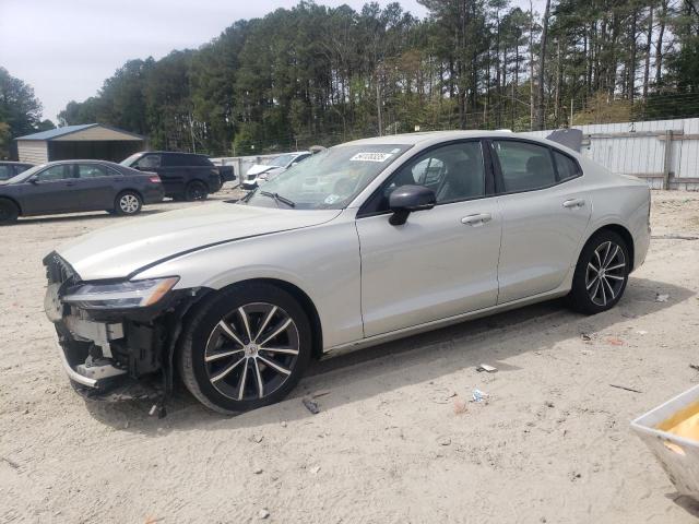 VOLVO S60 B5 MOM 2022
