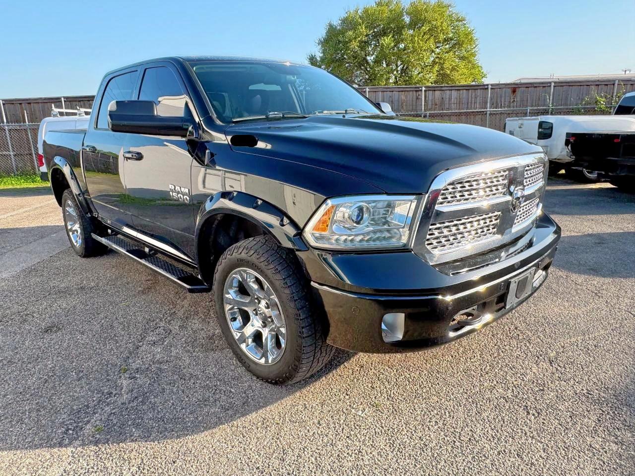 2017 Ram 1500 Laramie იყიდება Grand Prairie-ში, TX - Normal Wear
