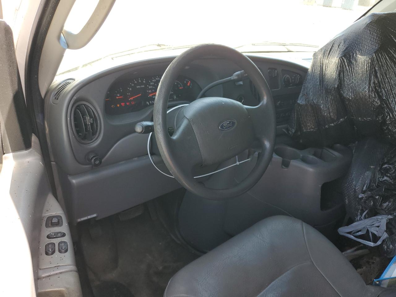 2004 Ford Econoline E250 Van VIN: 1FTNE24W94HA04721 Lot: 54209725