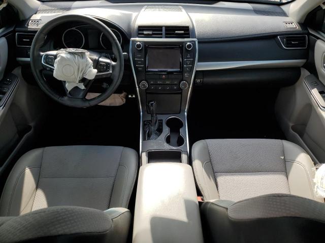  TOYOTA CAMRY 2016 Srebrny