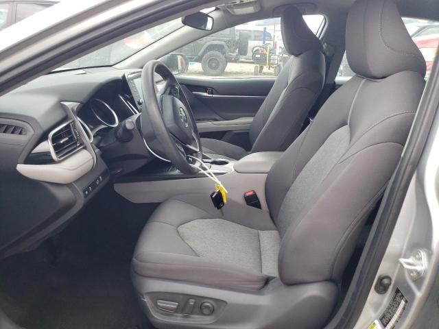  TOYOTA CAMRY 2021 Srebrny