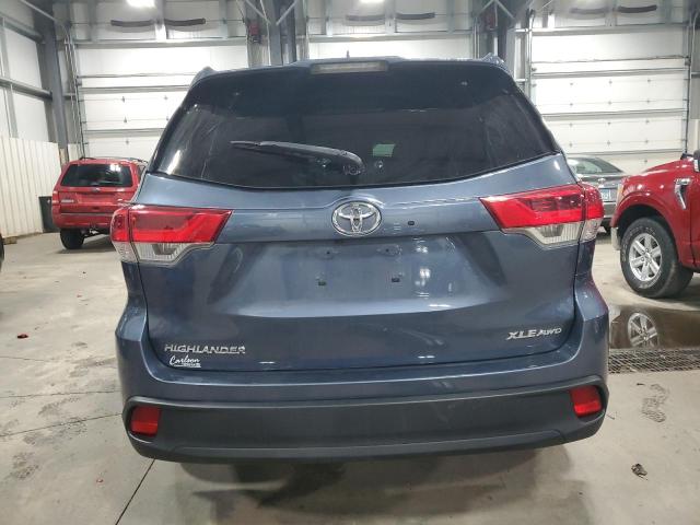 TOYOTA HIGHLANDER 2019 Синий