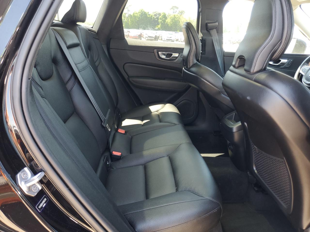 2021 Volvo Xc60 T5 Momentum VIN: YV4102DK4M1803399 Lot: 53059615