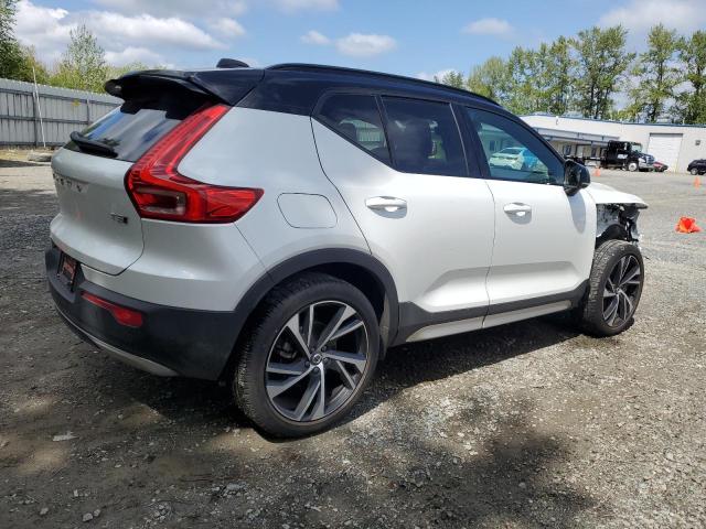  VOLVO XC40 2021 Biały