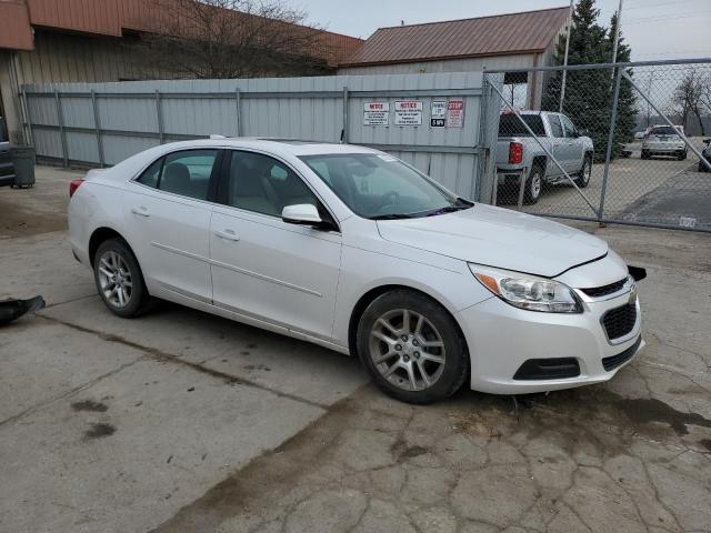 Sedans CHEVROLET MALIBU 2015 Biały