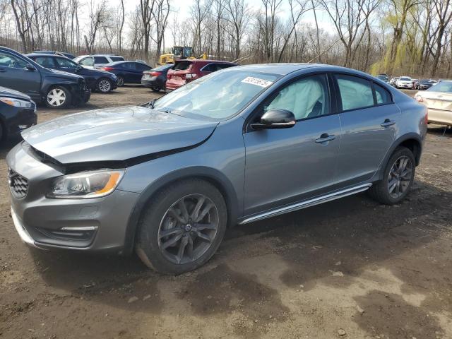 2016 Volvo S60 Cross Country T5