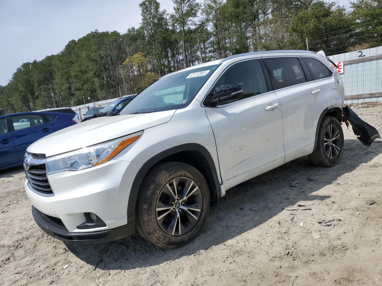 2016 Toyota Highlander Xle for Sale in Seaford, DE - All Over