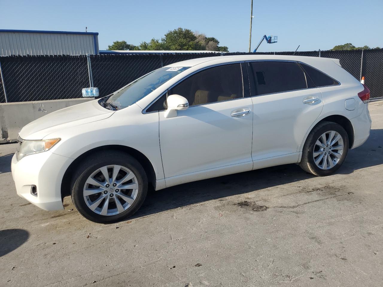 2013 Toyota Venza Le for Sale in Orlando, FL - Minor Dent/Scratches