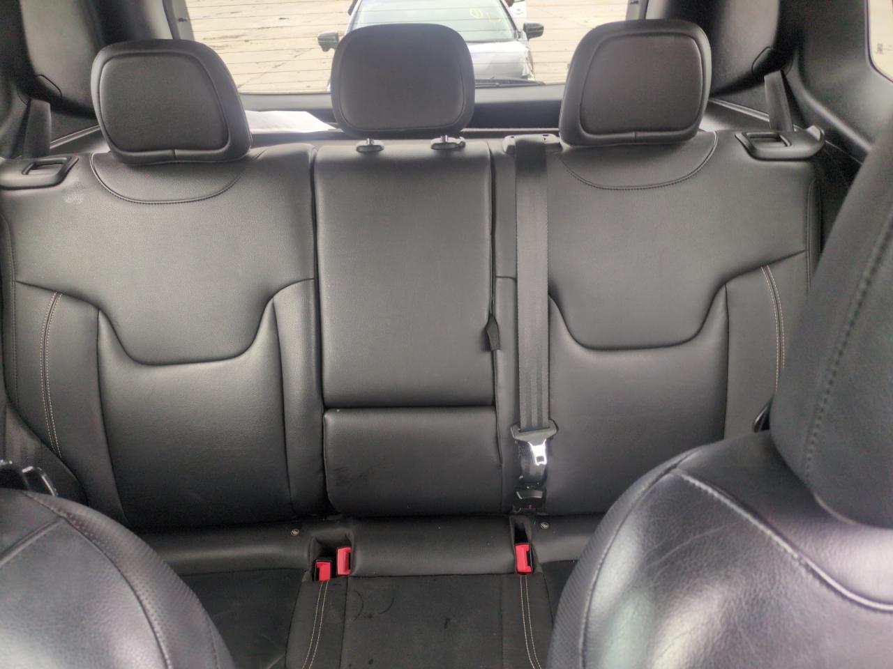 2017 Jeep Renegade Limited VIN: ZACCJBDBXHPF81062 Lot: 55413665