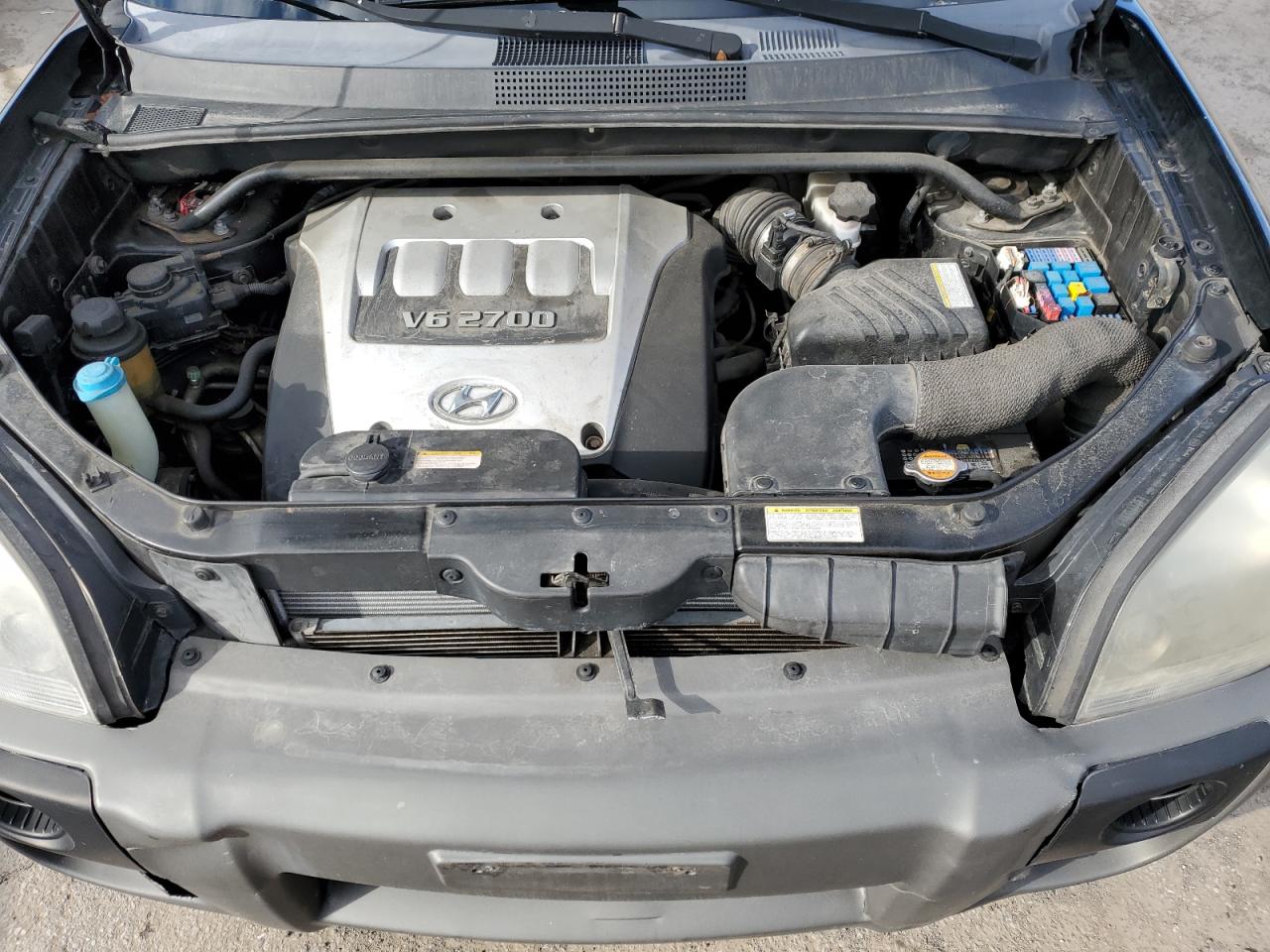 2005 Hyundai Tucson Gls VIN: KM8JN12D75U174476 Lot: 51764215