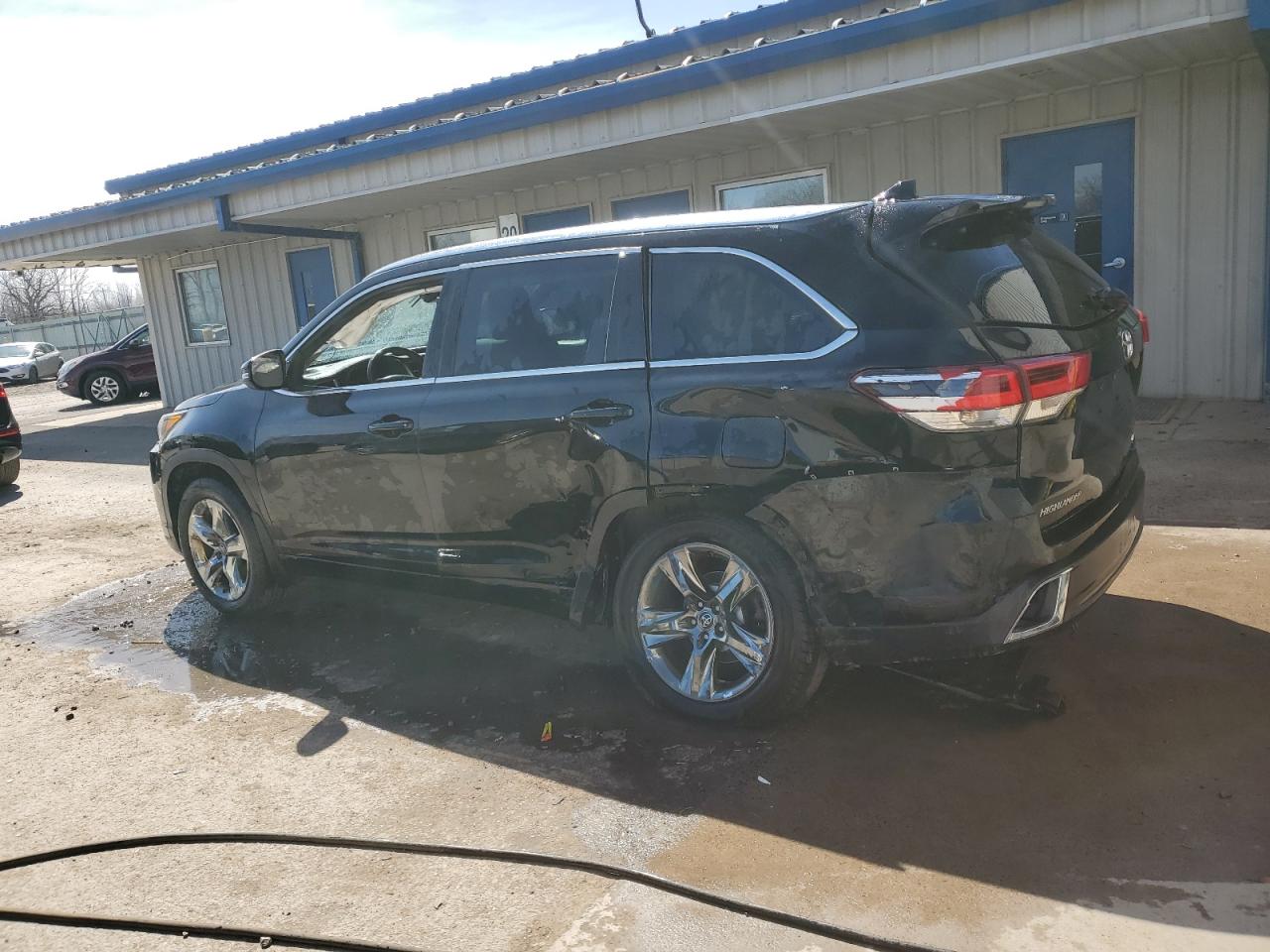 5TDDZRFH3HS371946 TOYOTA HIGHLANDER 2017