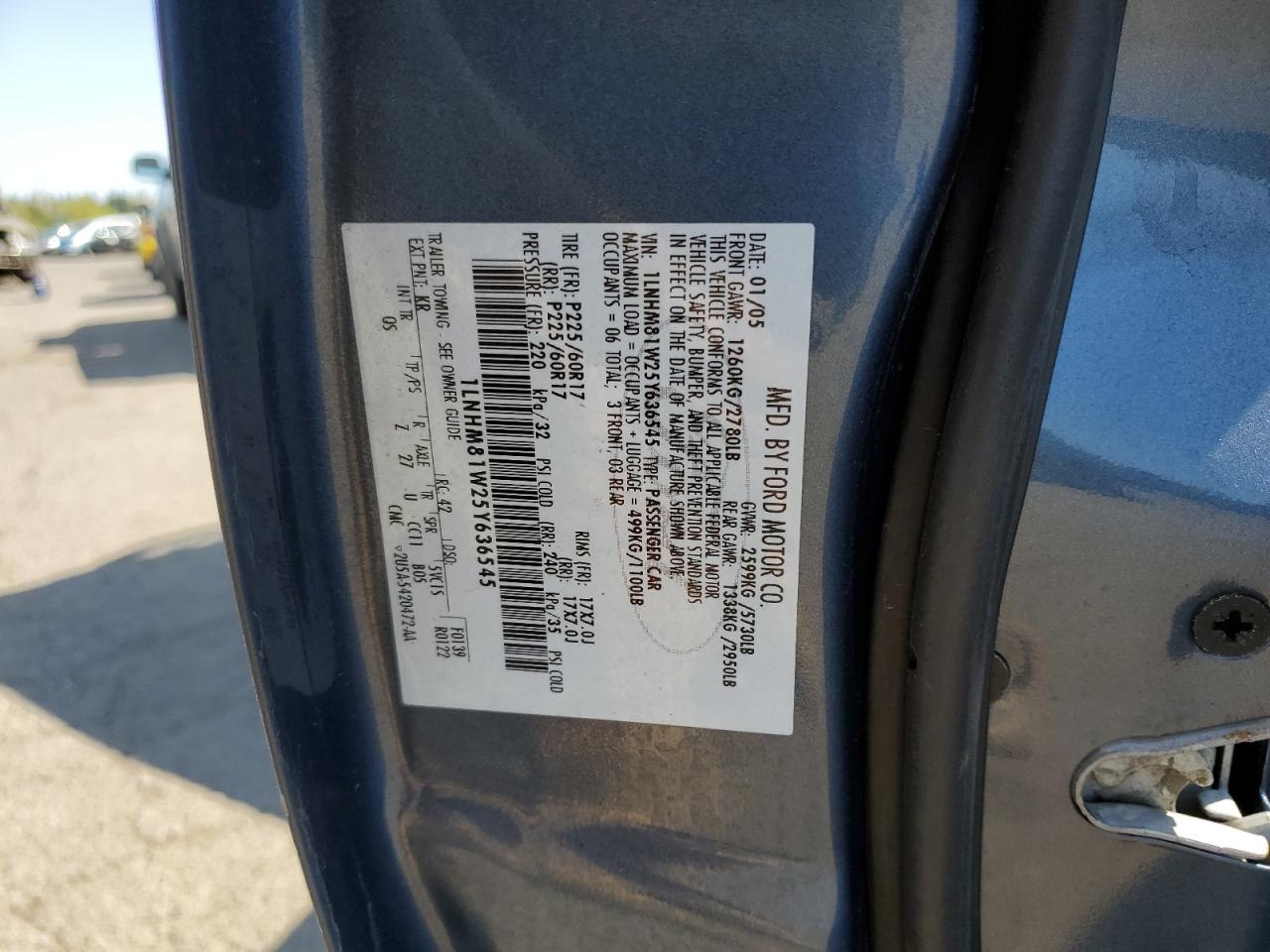 2005 Lincoln Town Car Signature VIN: 1LNHM81W25Y636545 Lot: 54044505