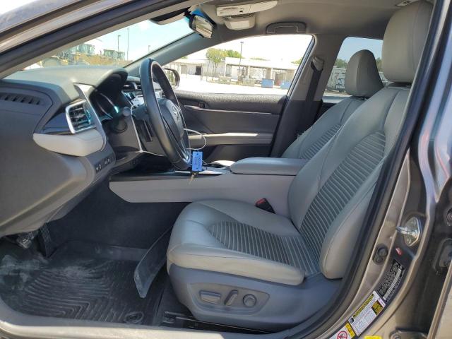  TOYOTA CAMRY 2018 Серый