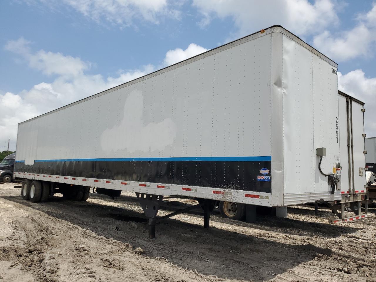Corpus Christi, TX에서 판매 중인 2014 Utility Dry Van Trailer - Minor Dent/Scratches