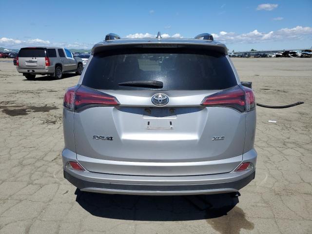  TOYOTA RAV4 2017 Srebrny