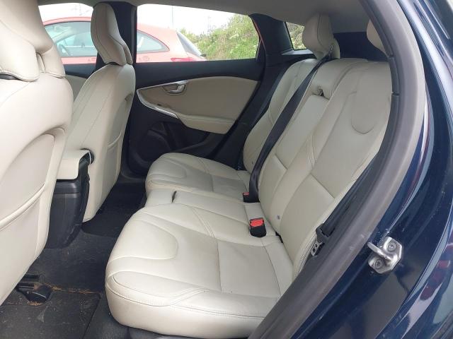 2014 VOLVO V40 SE LUX