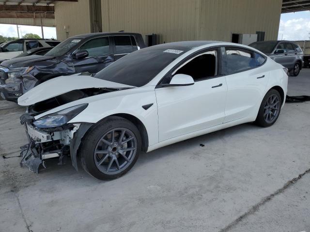  TESLA MODEL 3 2023 Biały