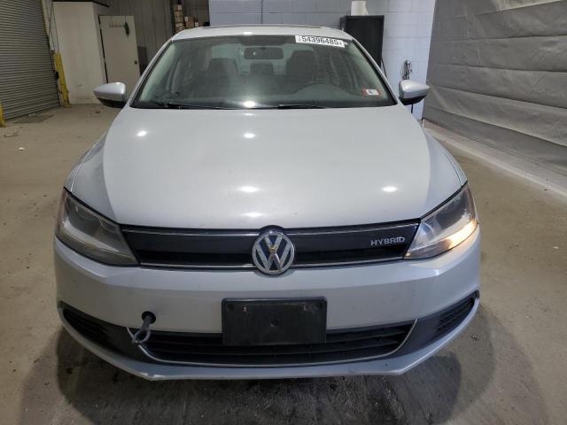  VOLKSWAGEN JETTA 2013 Серебристый