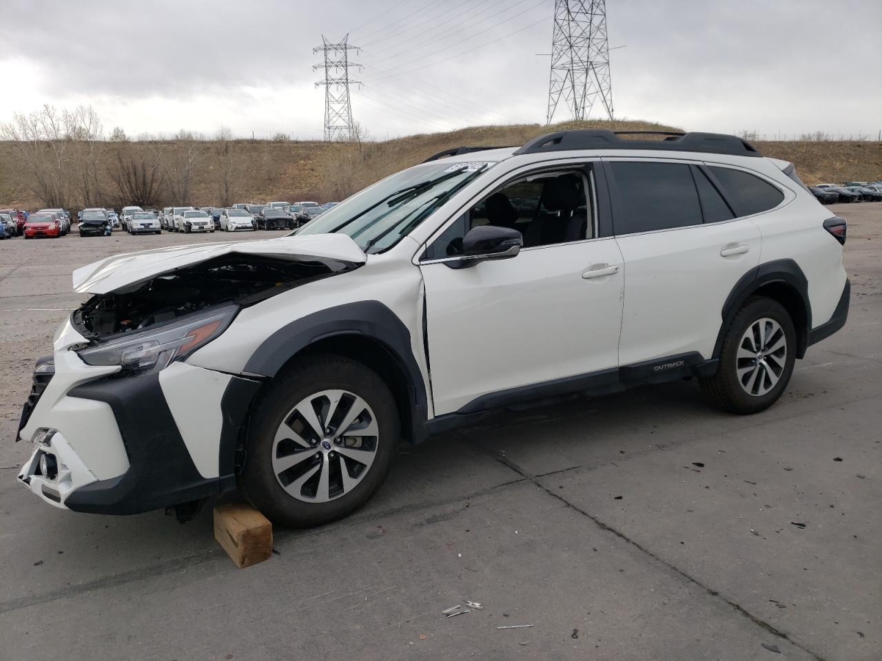 Littleton, CO에서 판매 중인 2023 Subaru Outback Premium - Front End
