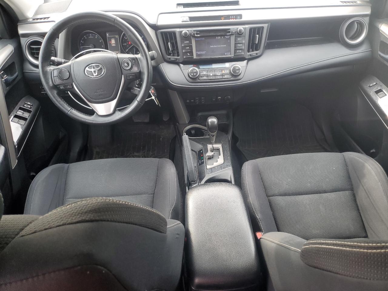 2t3rfrev1jw771224 2T3RFREV1JW771224 2018 Toyota Rav4 Adventure