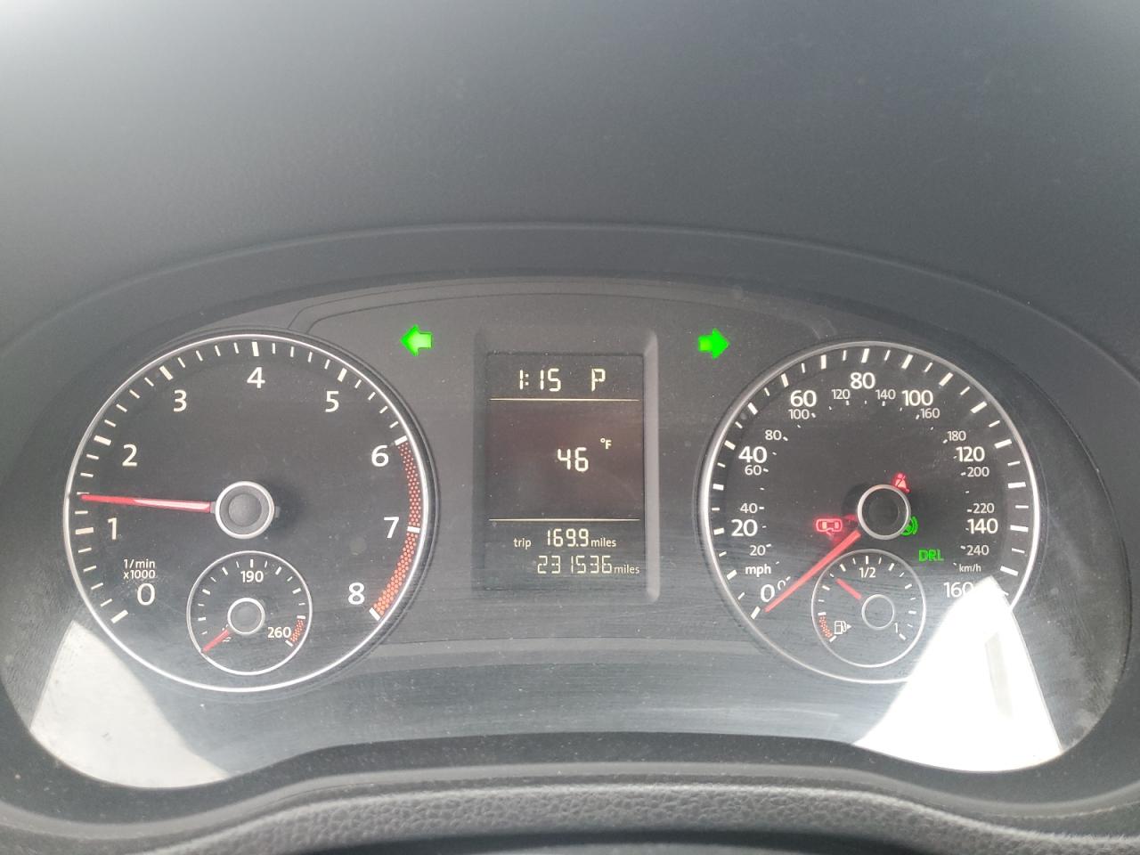 Volkswagen Passat s 2012 фото - 9 Volkswagen Passat s 2012