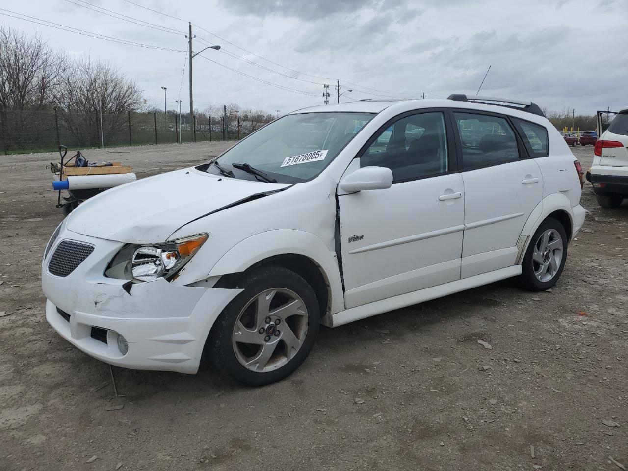 2006 Pontiac Vibe for Sale in Indianapolis, IN - Front End