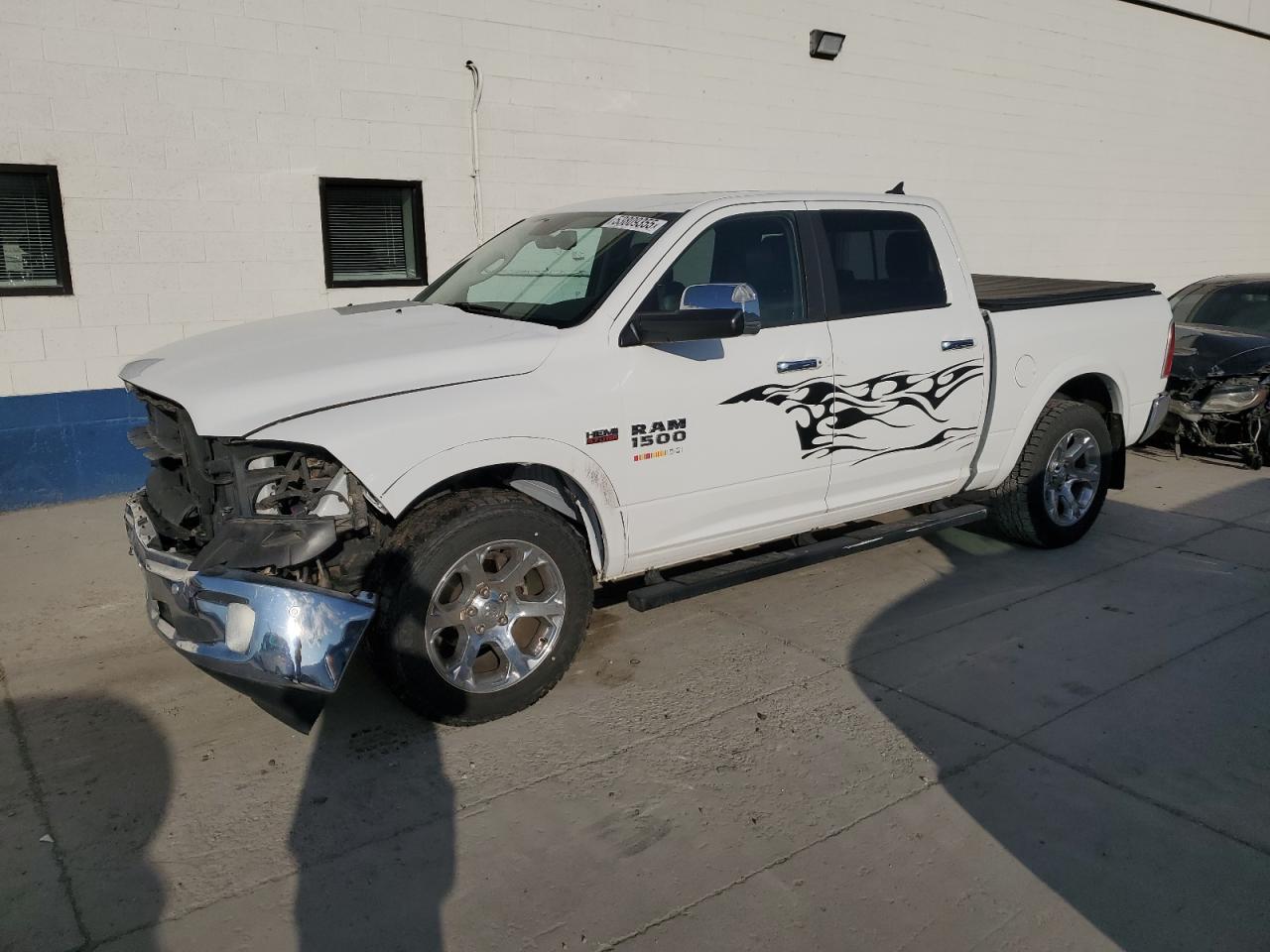 2017 Ram 1500 Laramie იყიდება Farr West-ში, UT - Front End