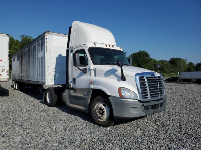 2015 Freightliner Cascadia 125