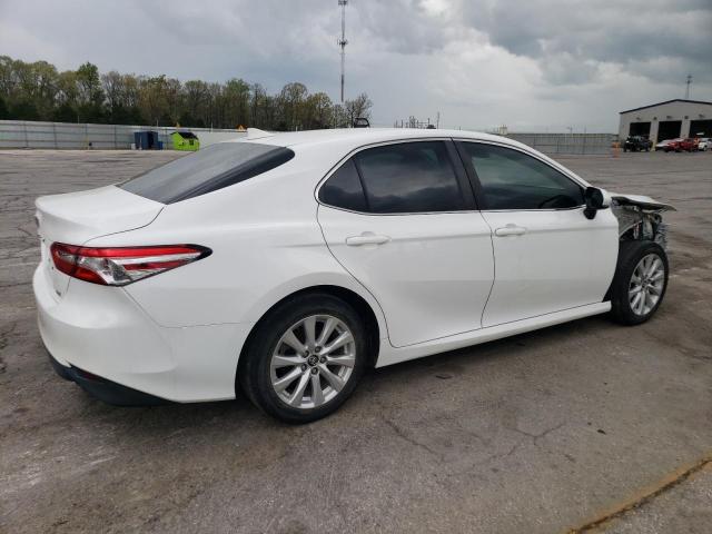  TOYOTA CAMRY 2019 Biały