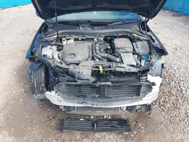 2024 MERCEDES BENZ GLA 200 AM