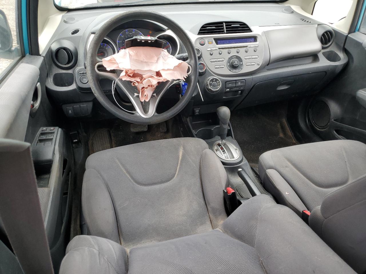 2013 Honda Fit VIN: JHMGE8H32DC017527 Lot: 53191965