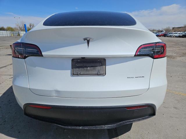  TESLA MODEL Y 2024 Белы